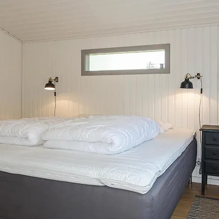 Feriehus Beautiful In Aakirkeby With 3 Bedrooms
