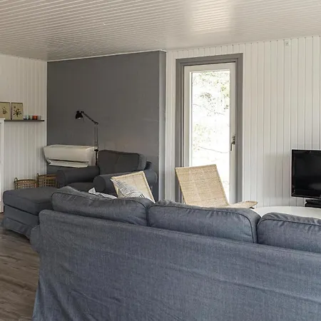 Beautiful In Aakirkeby With 3 Bedrooms Vester Somarken