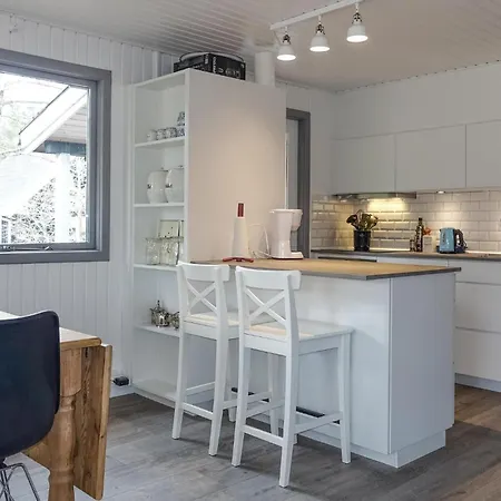 Feriehus Beautiful In Aakirkeby With 3 Bedrooms