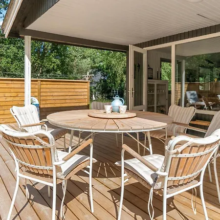 Feriehus Beautiful In Aakirkeby With 3 Bedrooms *